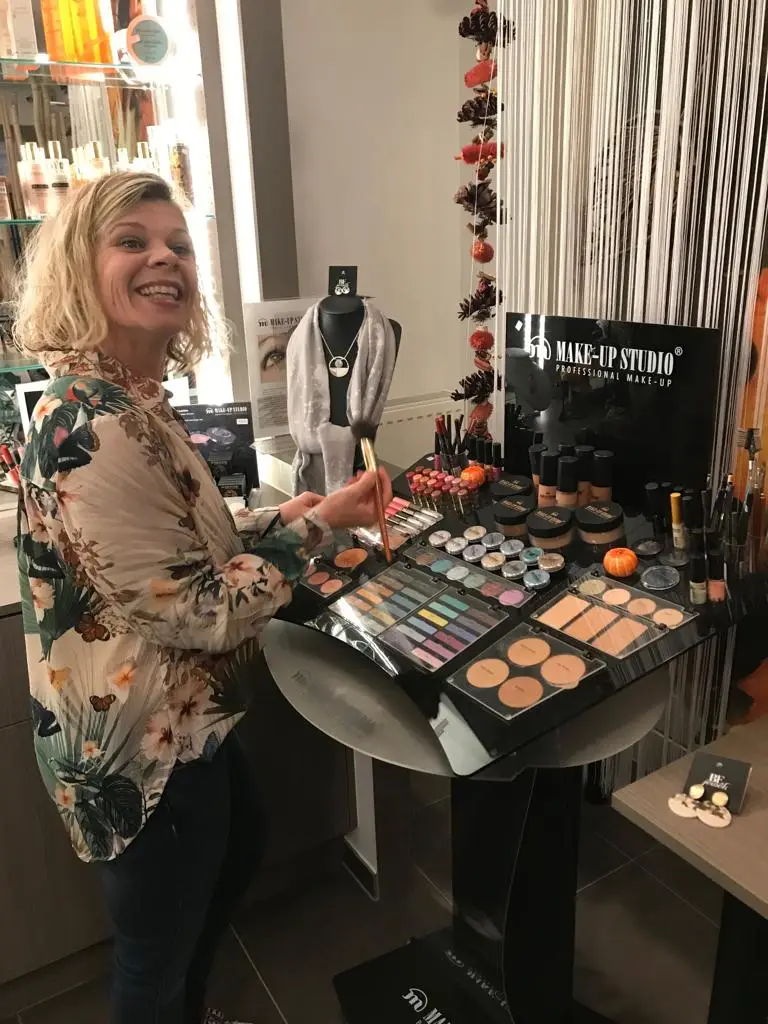 ORAJA_beauty_&_wellness_Make-Up_Studio_palet_winkel